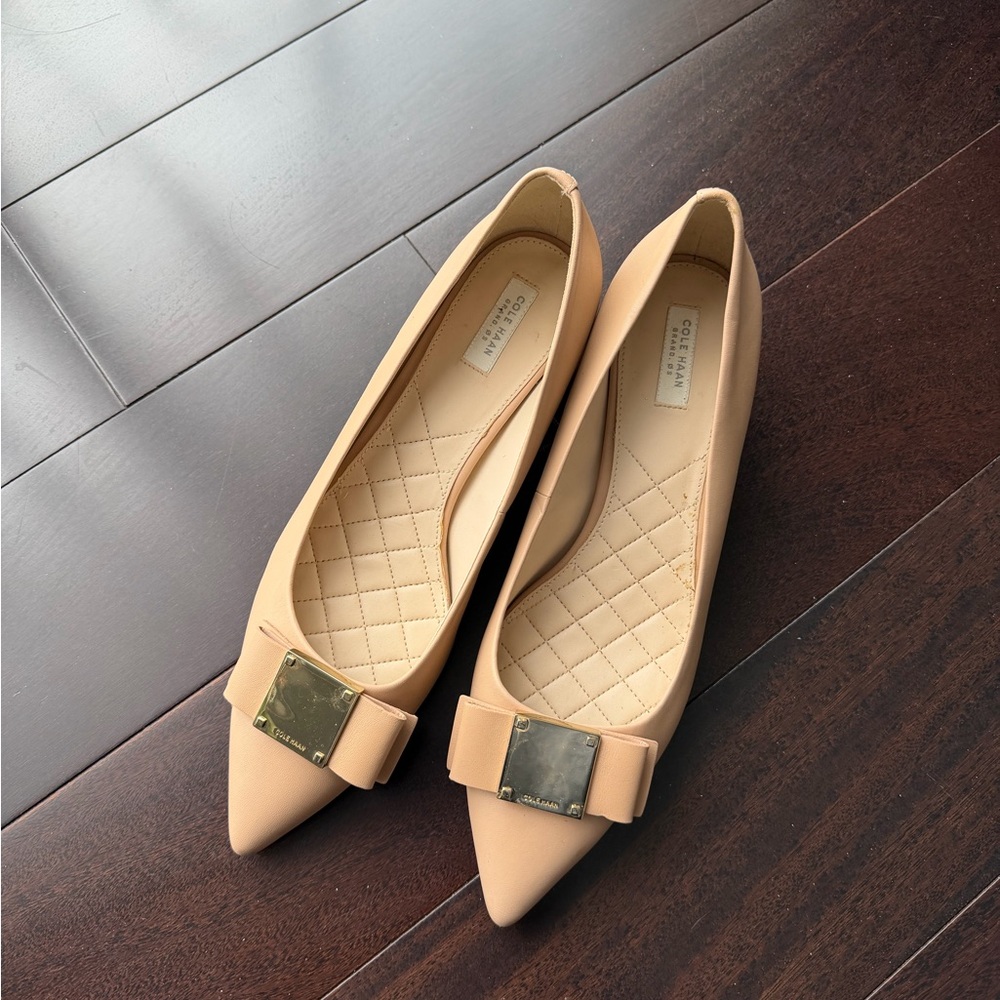 Cole Haan Tan Pointed-Toe Flats with Bow Gold Accents-NEW